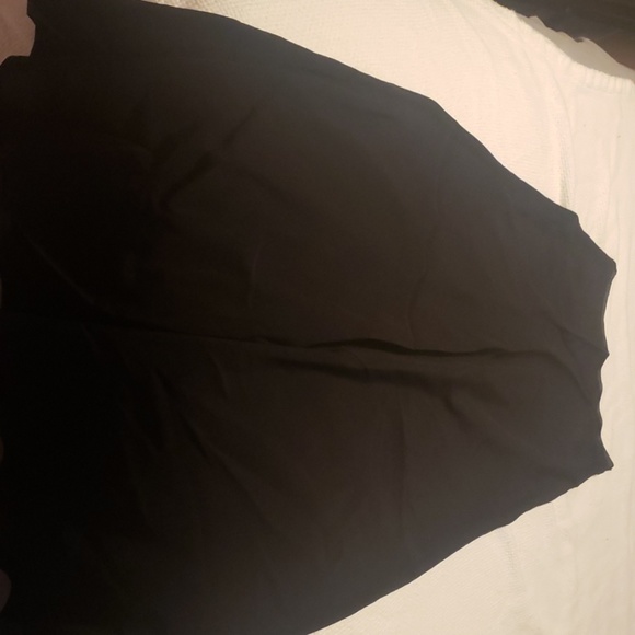 Black long skirt - Picture 1 of 2